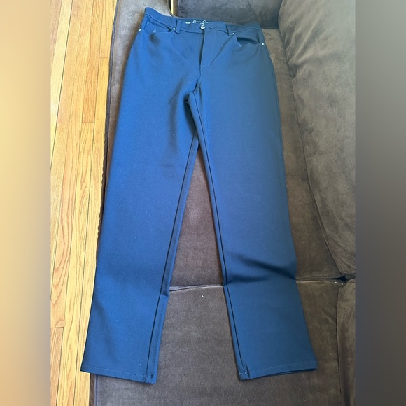 Gloria Vanderbilt Straight Leg Pants W Detailed Sequence On Back Pockets SZ 10 - Picture 3 of 13